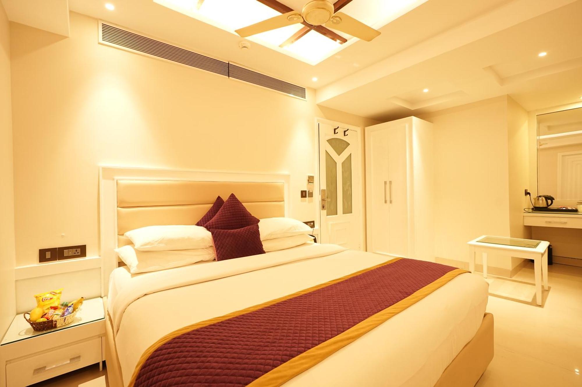 Empire Suites, นิวเดลี ภายนอก รูปภาพ