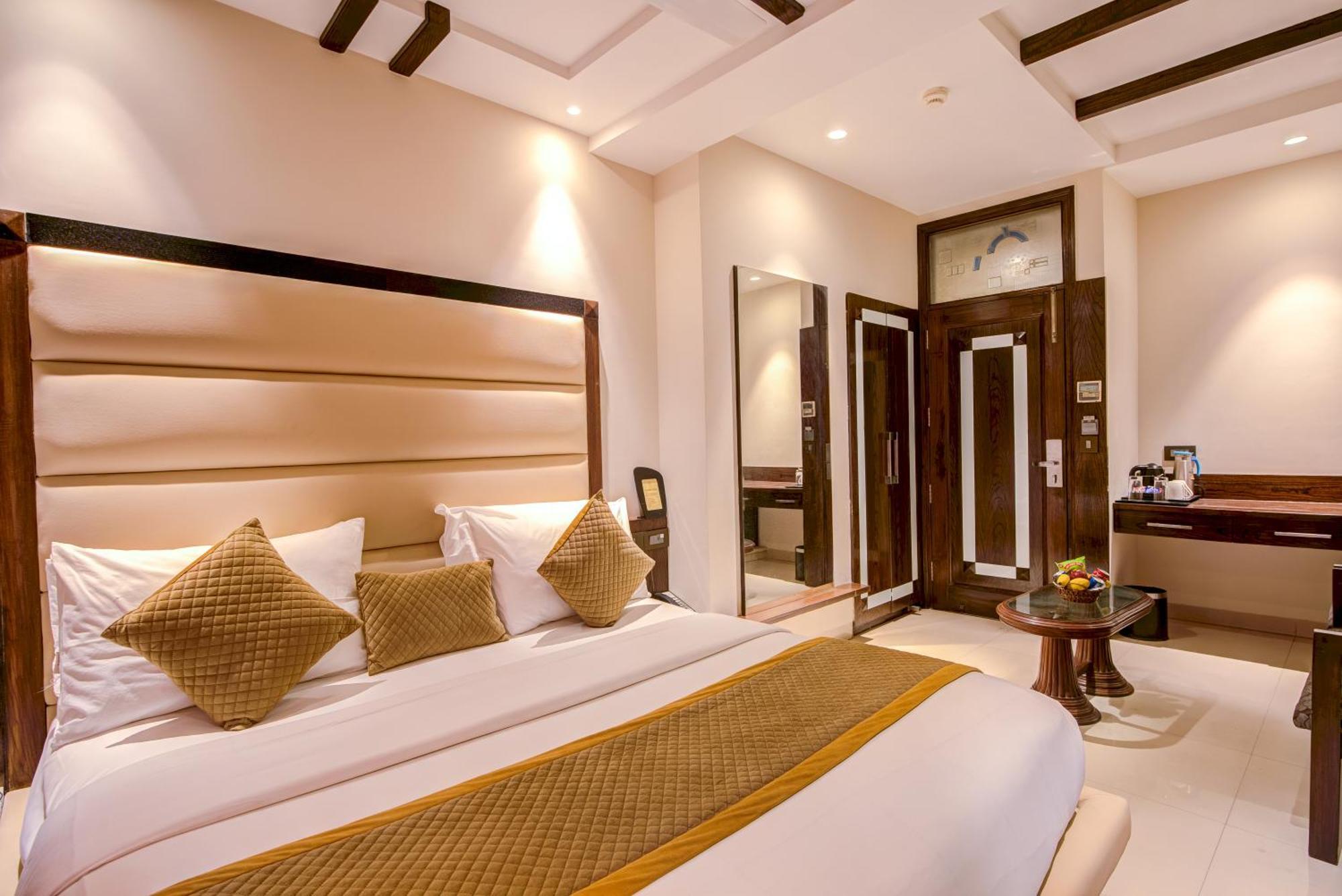 Empire Suites, นิวเดลี ภายนอก รูปภาพ