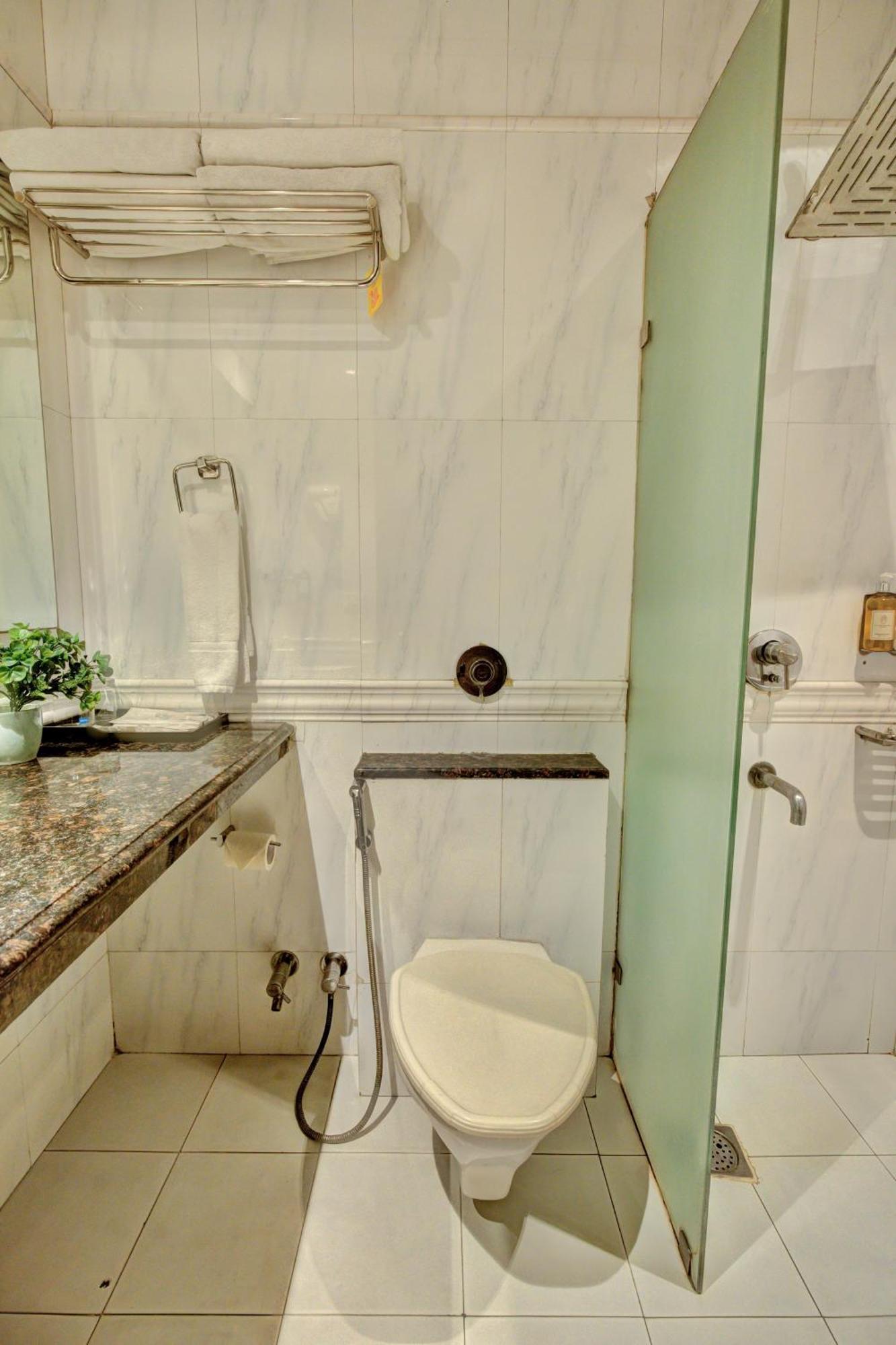 Empire Suites, นิวเดลี ภายนอก รูปภาพ