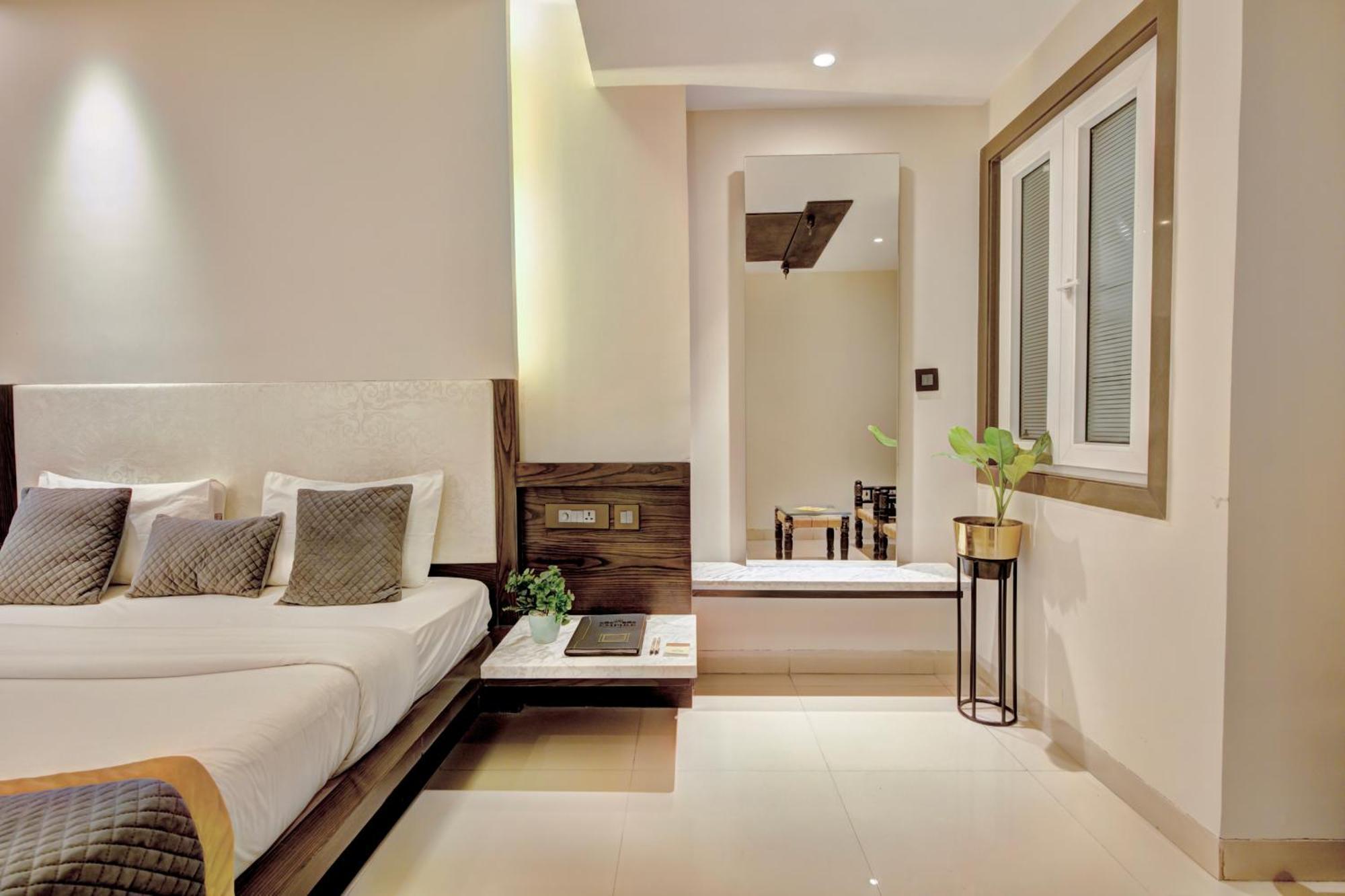 Empire Suites, นิวเดลี ภายนอก รูปภาพ