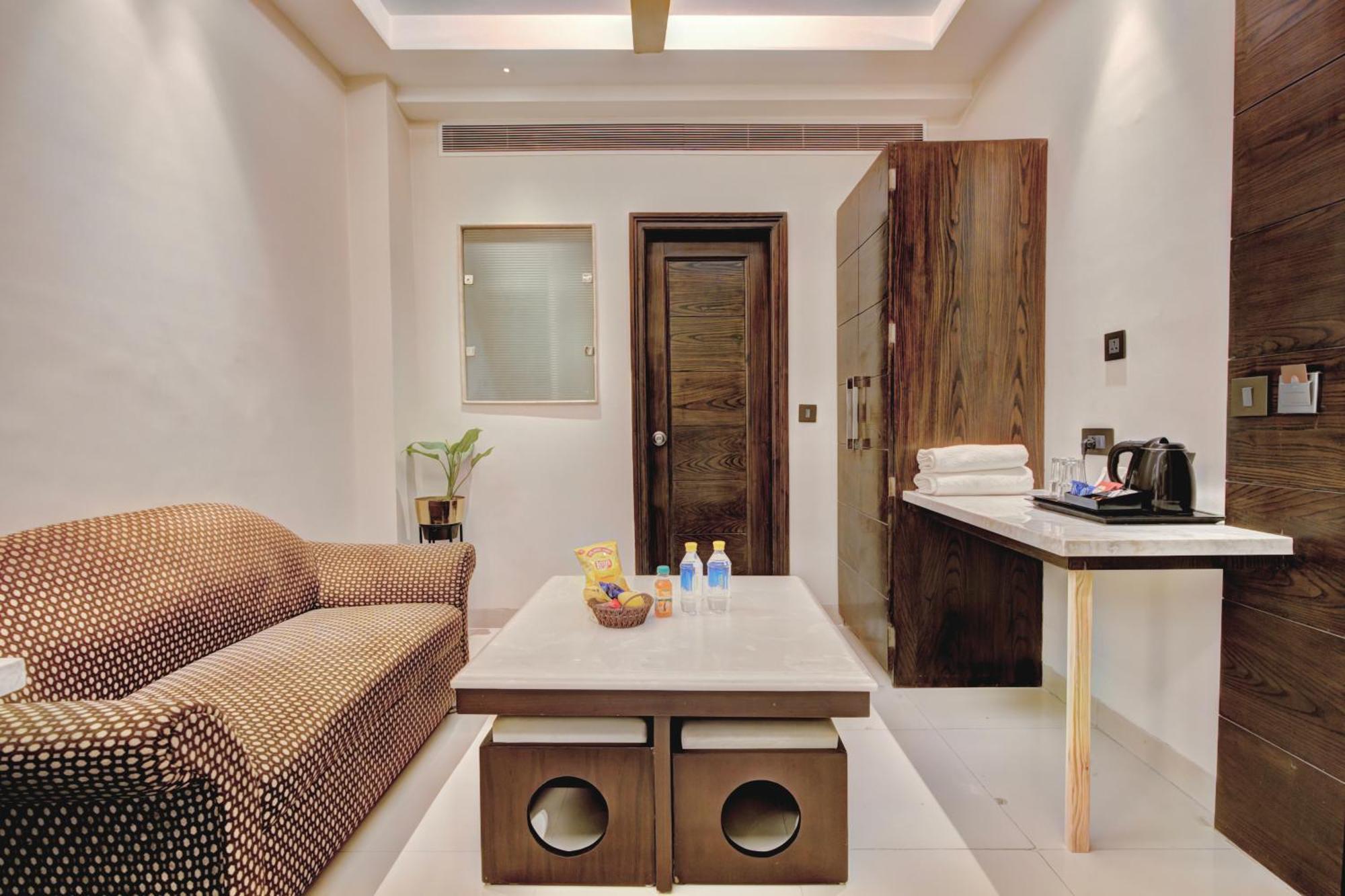 Empire Suites, นิวเดลี ภายนอก รูปภาพ