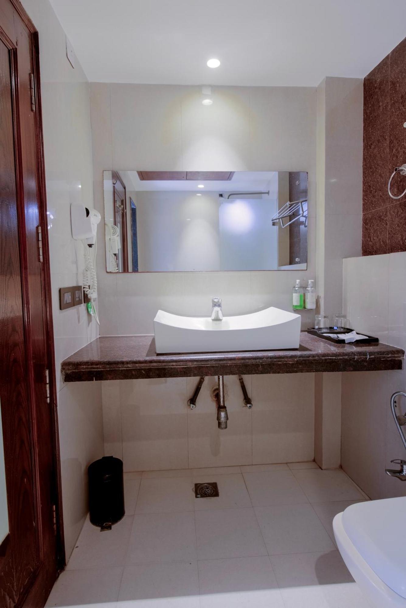 Empire Suites, นิวเดลี ภายนอก รูปภาพ